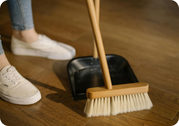 medium-shot-people-cleaning-building 3-3